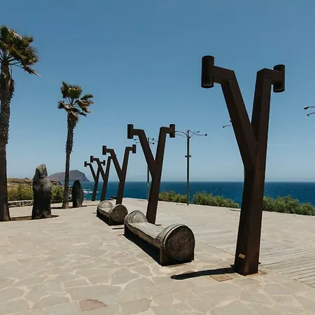 Apartament El Mirador: Sea Views From The Shore Los Abrigos